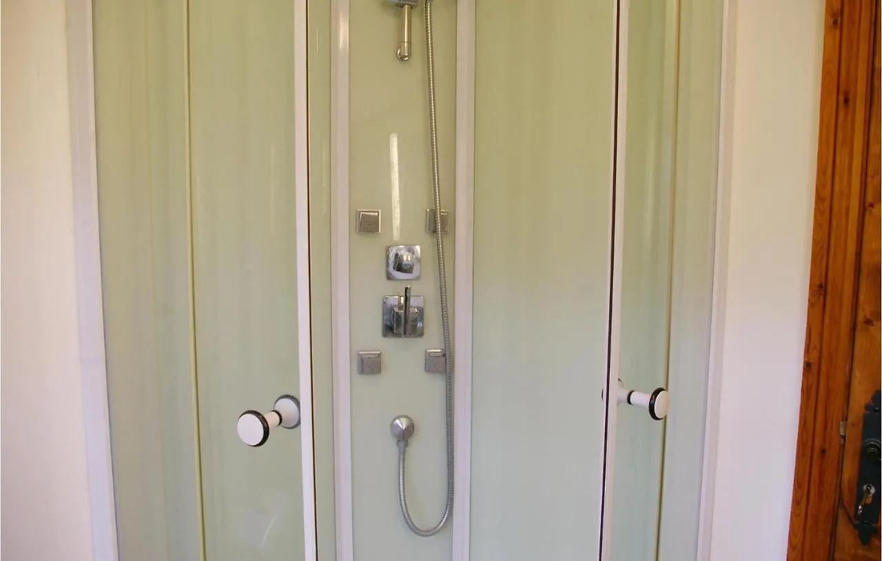 1 Bedroom Nice Home In Guern France